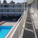 The Parkmore Hotel 