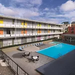 The Parkmore Hotel 