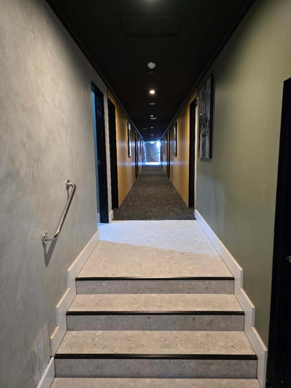 The Parkmore 4*